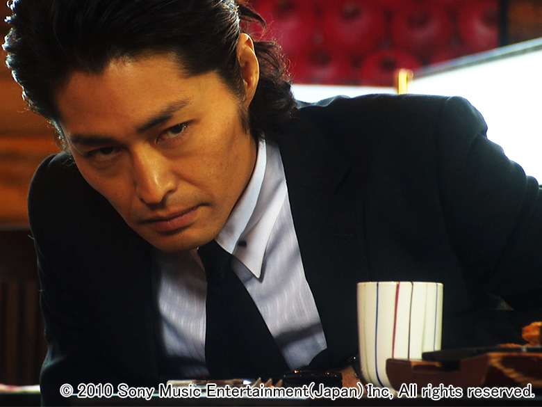 Taxmen で見せた俳優 安田顕が併せ持つ 面白味 と 凄味 芸能人 著名人のニュースサイト ホミニス