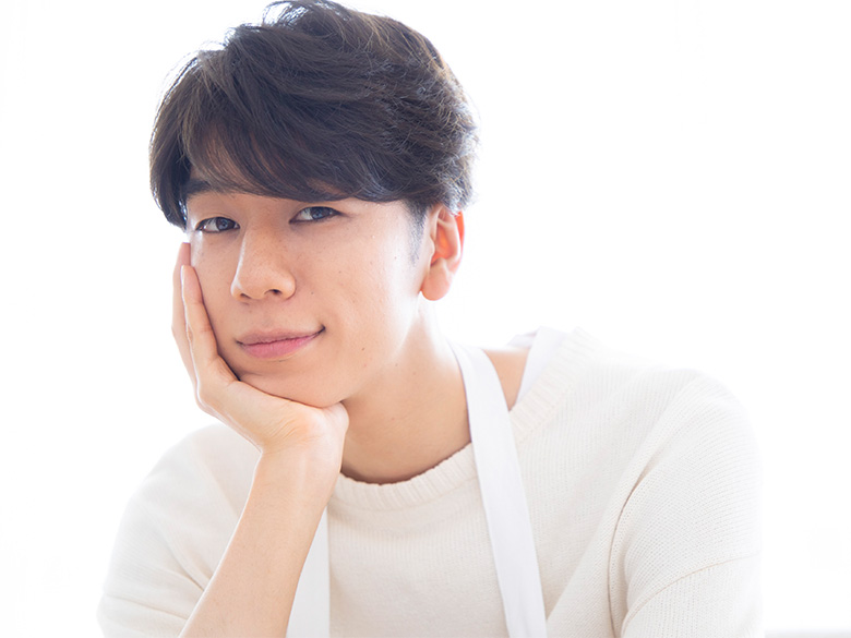 声優 西山宏太朗の新たな顔 アーティストとしても多彩な才能を見せる 芸能人 著名人のニュースサイト ホミニス