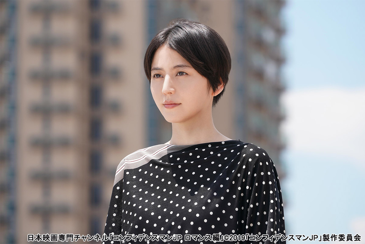 天才詐欺師から優秀なホテルマンまで 長澤まさみの振り幅がすごい 芸能人 著名人のニュースサイト ホミニス