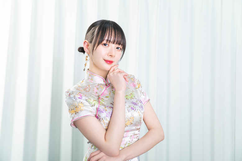 写真集「嶺上開花」をリリースした岡田紗佳