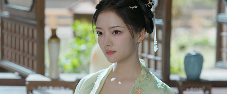 「玉骨遥」のレン・ミン(任敏)の美麗さが際立つ！「長相思」シリーズのジャン・ワンイー(張晩意)とのリアルな空気感が支持を集めた「安寧録～海棠に降る光～」