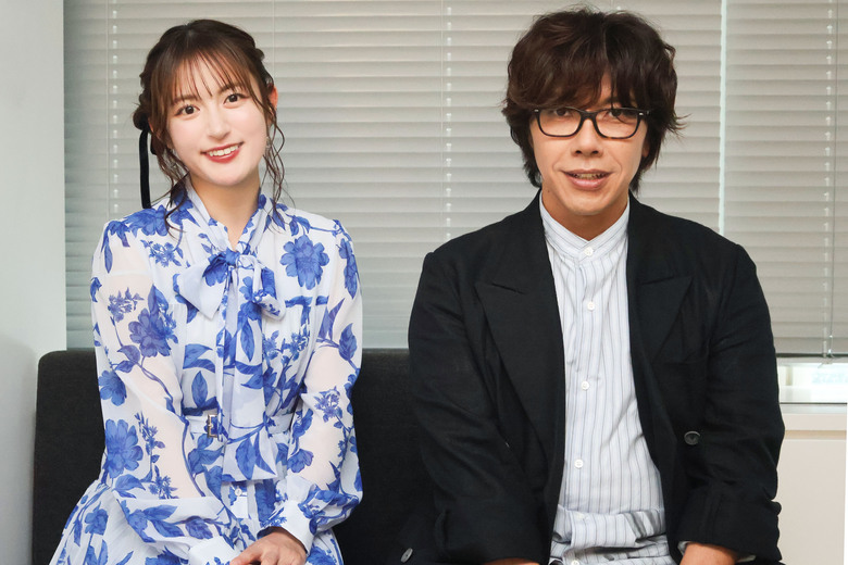 アニメ『キャッツ・アイ』にて来生瞳を演じる小松未可子、内海俊夫を演じる佐藤拓也