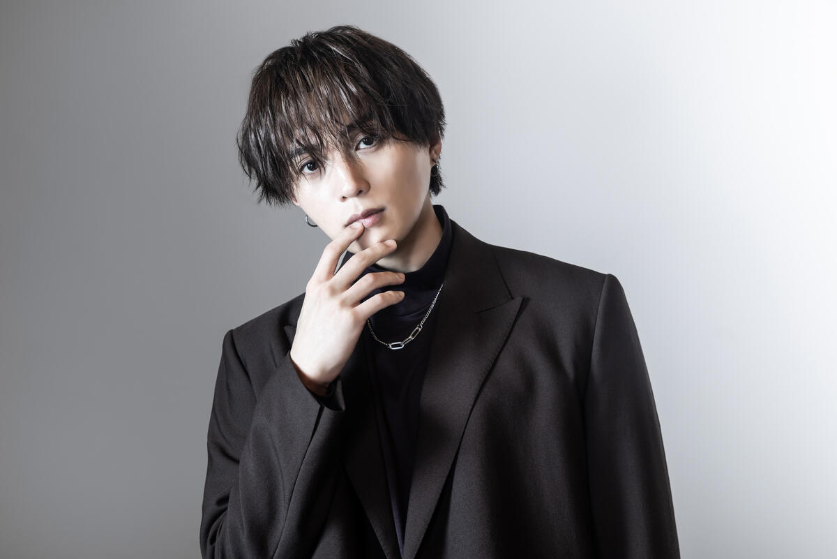 八木勇征「推しが上司になりまして フルスロットル」インタビュー・アザーカット集【HOMINIS限定】