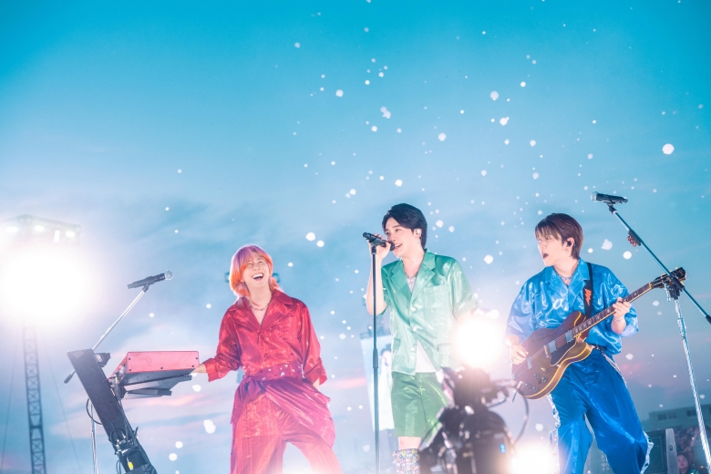 Mrs. GREEN APPLE史上最大規模となった野外ライブ映し出す「MGA MAGICAL 10 YEARS ANNIVERSARY LIVE ～FJORD～ ON SCREEN」 