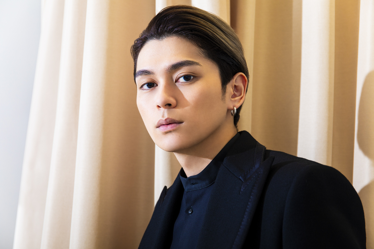 冬が舞台の映画『港のひかり』に出演中の眞栄田郷敦。好きな季節は意外にも…？