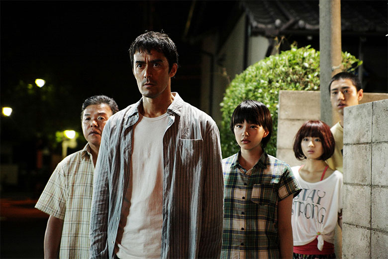 阿部寛と村上ショージが共演した痛快エンタテインメント