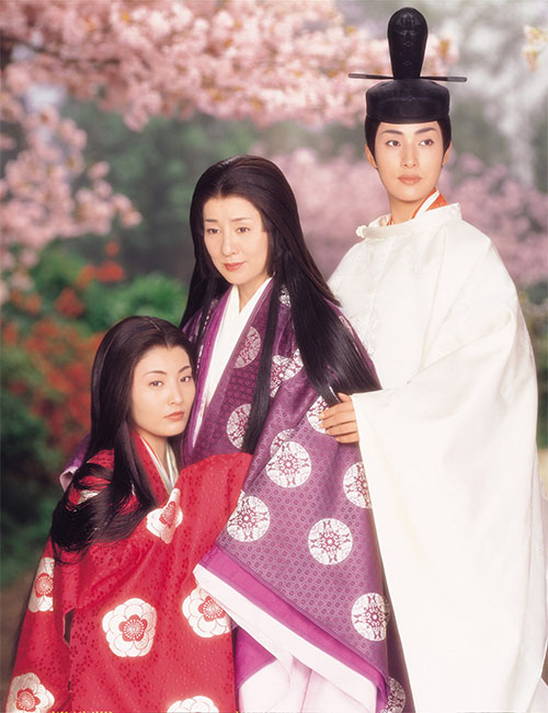 吉永小百合が紫式部を、天海祐希が光源氏を演じた