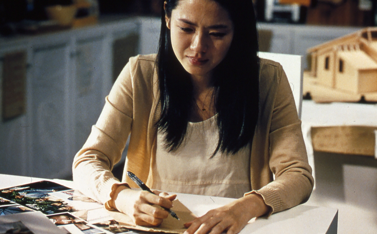 「私の頭の中の消しゴム」 (C)2004 CJ Entertainment Inc.& Sidus Pictures Corporation. All rights reserved.