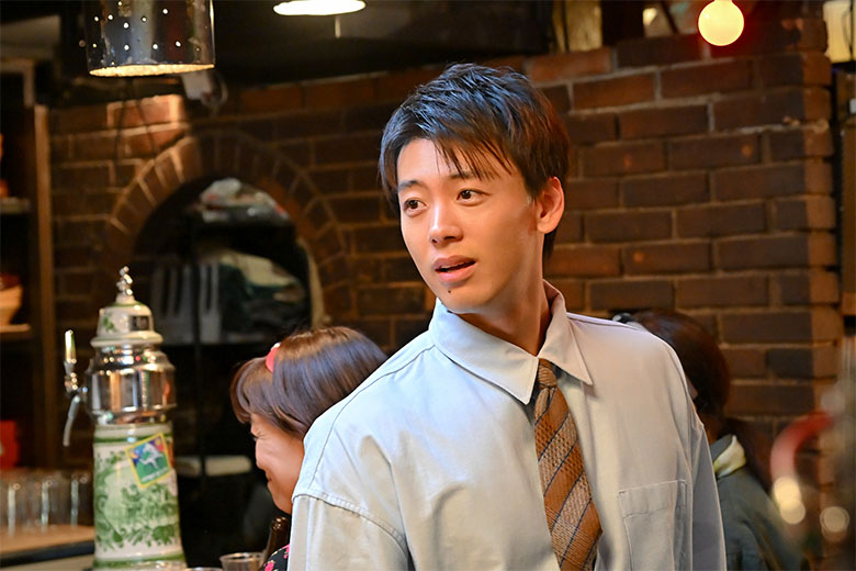 竹内涼真演じる亭主関白男・勝男が失恋をきっかけに変わっていく