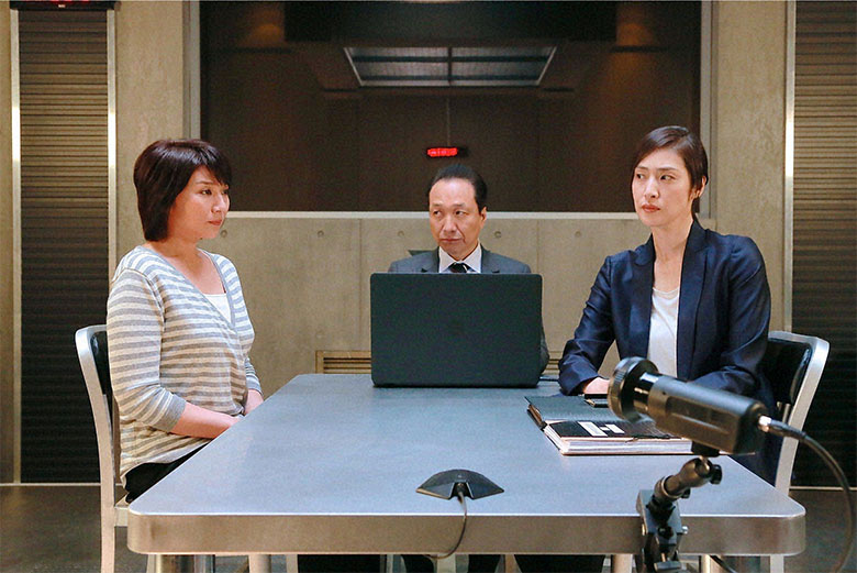 天海祐希と松下由樹のひりついた演技合戦が見もの！「緊急取調室～女ともだち～」