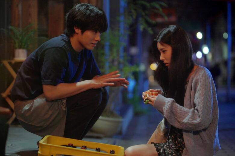 赤楚衛二は小料理店の店員役として手際のいい包丁さばきを見せるため練習