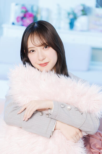 日向坂46・金村美玖、上村ひなの「クリフハンガー」インタビュー・アザーカット集【HOMINIS限定】