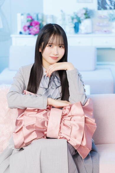 日向坂46・金村美玖、上村ひなの「クリフハンガー」インタビュー・アザーカット集【HOMINIS限定】