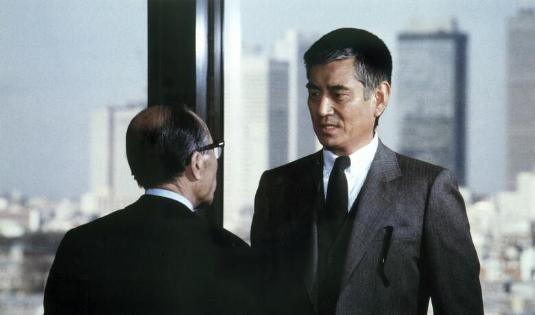 高倉健と三浦友和の力強い演技はもちろん、儚く美しい吉永小百合にも注目