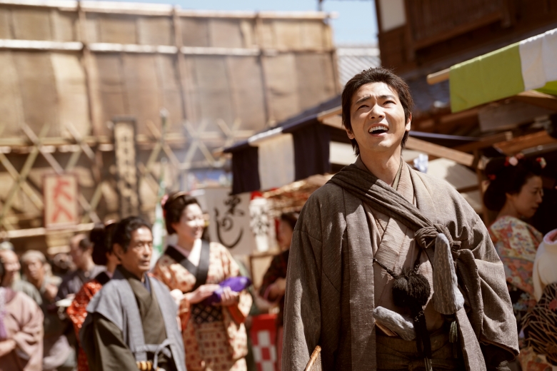 柄本佑が「刑事コロンボ」的なクセ者を演じる「木挽町のあだ討ち」