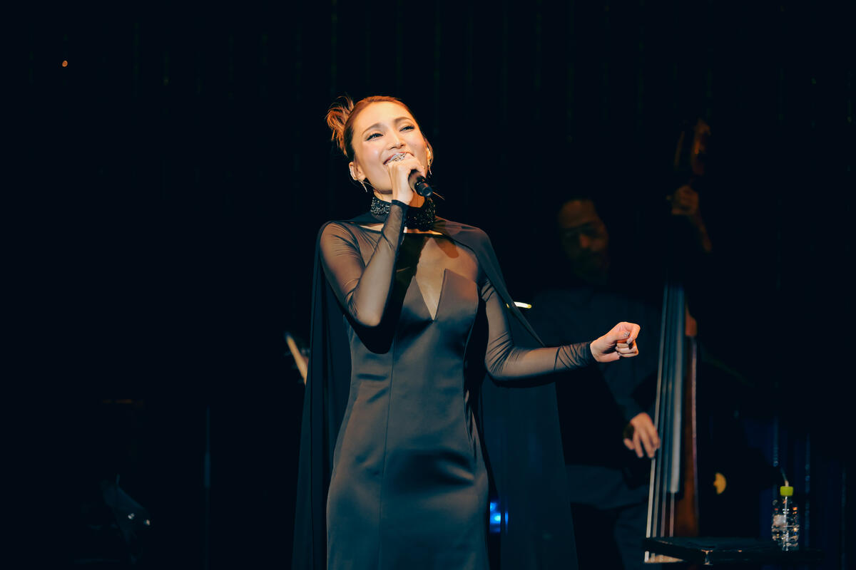 宝塚歌劇団退団後も活躍を続ける望海風斗