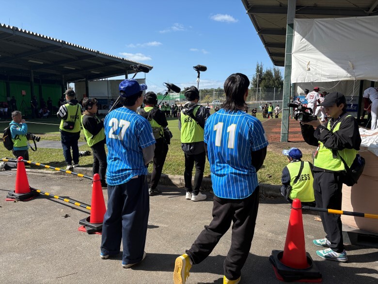 真中満×バッテリィズが沖縄キャンプへ！野球好きの視線が捉えた2026年シーズンの予兆