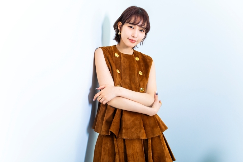 南沙良と出口夏希の未公開ショット！HOMINIS限定撮りおろしカット集