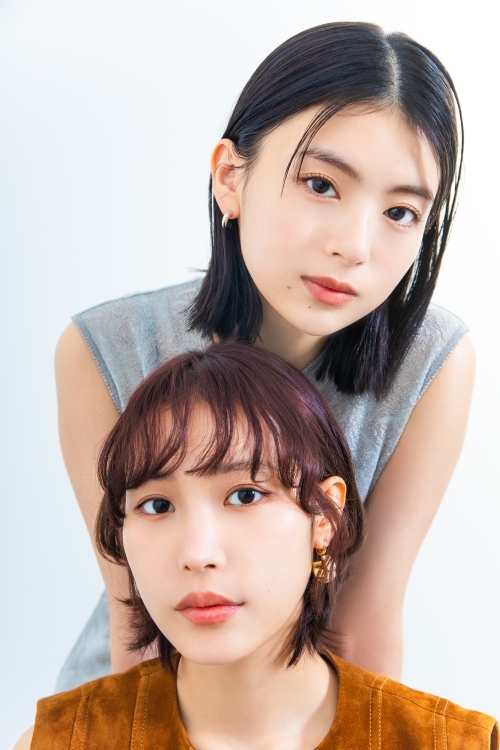 南沙良と出口夏希の未公開ショット！HOMINIS限定撮りおろしカット集