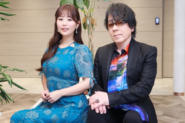 「本好きの下剋上　領主の養女」ローゼマイン役の井口裕香と神官長・フェルディナンド役の速水奨