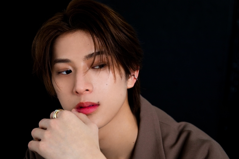 NOA×阪口珠美×阿久根温世の未公開ショット！HOMINIS限定撮りおろしカット集