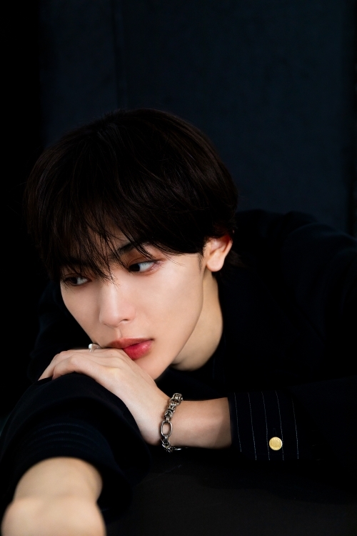 NOA×阪口珠美×阿久根温世の未公開ショット！HOMINIS限定撮りおろしカット集