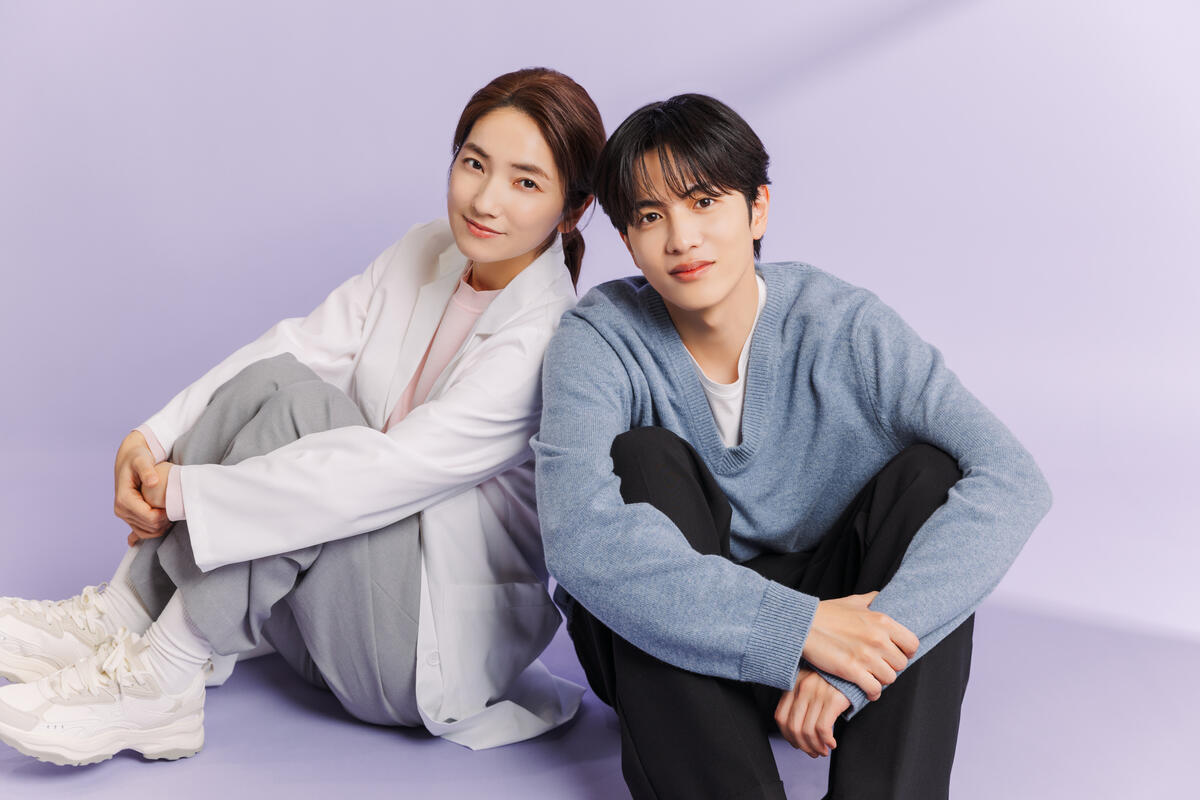 「10回切って倒れない木はない」で共演の志尊淳、仁村紗和