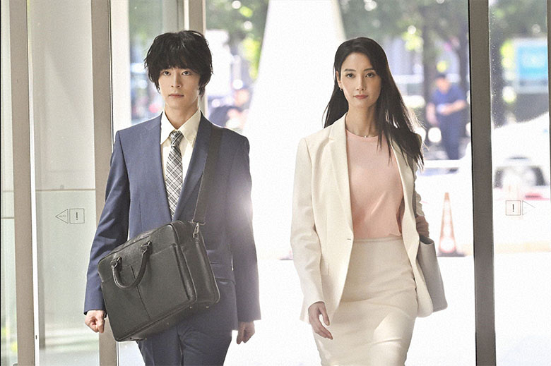 主演・菜々緒の役柄も話題になった「無能の鷹」で塩野瑛久が演じたのは気弱だがひたむきな新入社員