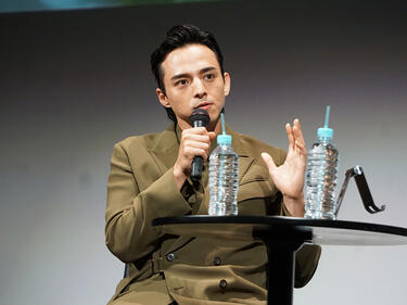 韓国進出を目指す<strong>満島真之介</strong>が<strong>EXO</strong>の<strong>ド・ギョンス</strong>の魅力を熱弁「ギャップに萌えますね」