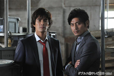 <strong>伊藤英明</strong>と<strong>坂口憲二</strong>のコンビ感がすごい！<strong>平泉成</strong>と<strong>橋爪功</strong>のかつてのコンビにも注目「ダブルス～二人の刑事」！