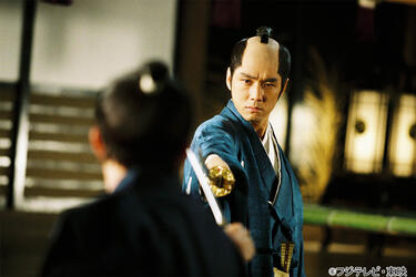 <strong>西島秀俊</strong>が三代将軍・徳川家光に！その上様っぷりと<strong>松下由樹</strong>ら大奥の女性陣に注目の「大奥～第一章〜」