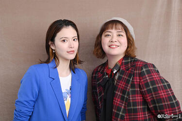 元花組男役スター・<strong>天真みちる</strong>が二大芸・「タンバリン」、「1人one day more」を同期の元雪組男役スターの<strong>彩凪翔</strong>、<strong>山里亮太</strong>と共に披露！