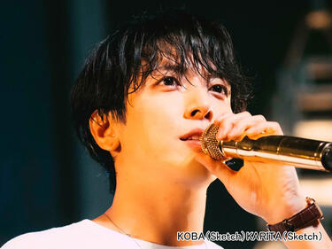 新たな「<strong>ジョン・ヨンファ</strong>」像に魅了！<strong>CNBLUE</strong>のフロントマンとしてのイメージを良い意味で裏切る新鮮なパフォーマンス