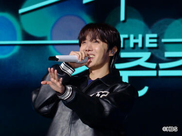 BTSメンバー全員が駆けつけたJ-HOPEの入隊...その直前に出演した本国の音楽トークショーで語った音楽への率直な想いと飾らない人柄