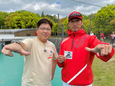 <strong>真中満</strong>がマツダスタジアム＆由宇球場に行く！カープ名物・スクワット応援にも挑戦！？