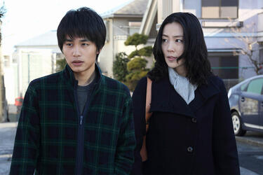 <strong>木村佳乃</strong>が迫る恐怖に抗いつつ、家族を守る女性を演じたミステリー「魔術はささやく」