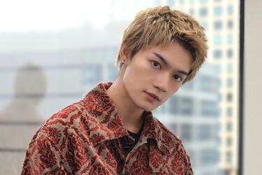 <strong>佐野勇斗</strong>、『六人の嘘つきな大学生』の共演メンバーが仲が深まったきっかけは<strong>赤楚衛二</strong>