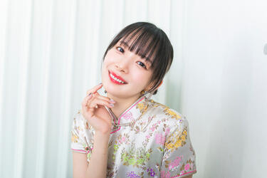写真集発売の岡田紗佳の