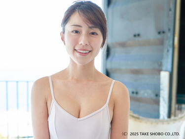 井手美希、キュートな笑顔と弾けるボディが眩しい！解放感あふれる南国の砂浜で魅せるキラキライメージ第2弾！