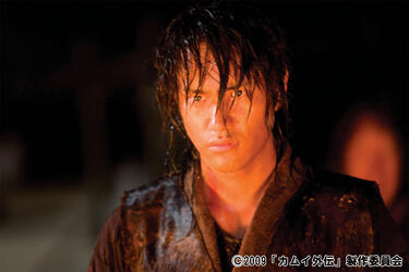 松山ケンイチと小雪が本格アクションで白土三平の伝説的漫画を映画化！孤高の主人公の決死の闘いを描く痛快娯楽時代劇「カムイ外伝」