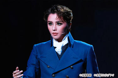 星組・新トップスター暁千星が２面性のある演技を見せた「夜明けの光芒」（'24年星組・ドラマシティ・千秋楽）