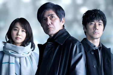 西島秀俊ならではの説得力のある役どころ！共演歴の多い石田ゆり子の演技も光るサスペンス「サイレント・トーキョー」