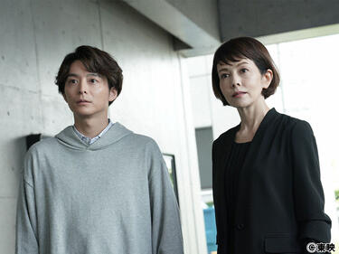 <strong>沢口靖子</strong>、<strong>内藤剛志</strong>、<strong>若村麻由美</strong>らレギュラーメンバーに加わった、新キャスト・小池徹平にも注目!「科捜研の女(2022)」