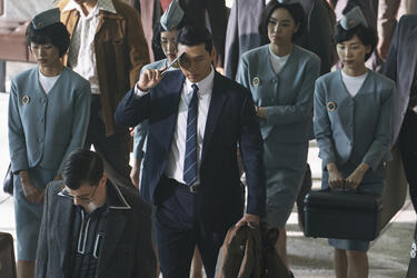 <strong>ヒョンビン</strong>の凄みが倍増...「愛の不時着」以来、6年ぶりの主演ドラマ「メイド・イン・コリア」で見せつける、ただならぬ大物感