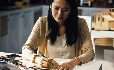 永作博美や深田恭子も挑んだ難役！復帰作「しあわせな選択」の日本公開が控えるソン・イェジンの色褪せない魅力が詰まった「私の頭の中の消しゴム」