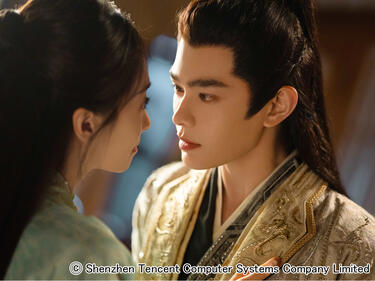 大人の色気が増したと評判のディン・ユーシー(丁禹兮)、