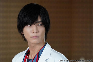 岩田剛典×蒔田彩珠が魅せる医療サスペンス「DOCTOR PRICE」――クセ者エージェントと有能スタッフの名コンビに注目