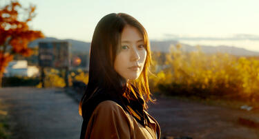 「GIFT」以降も話題作が続々！国民的な人気を誇る女優・有村架純、東野圭吾作品らしさが詰まった「ブラック・ショーマン」で披露した主演・福山雅治との絶妙な掛け合い