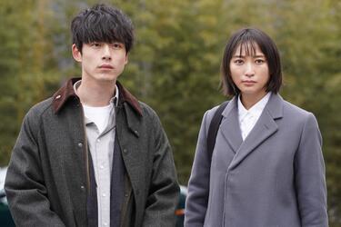 坂口健太郎＆杏が