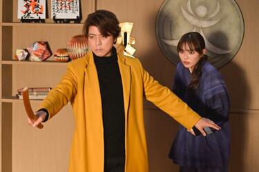 上川隆也が人間離れした破天荒男を熱演！内田理央と